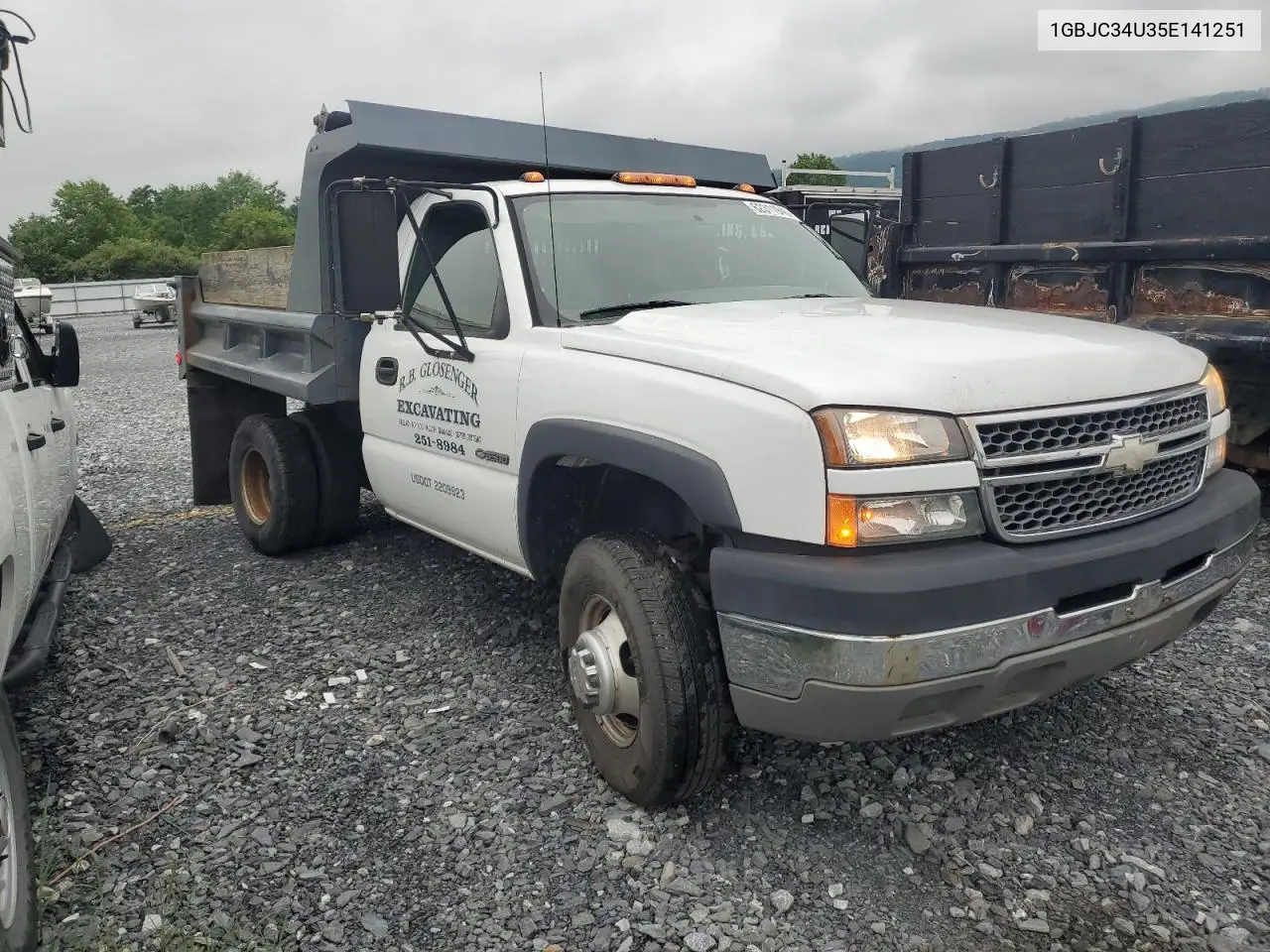 2005 Chevrolet Silverado C3500 VIN: 1GBJC34U35E141251 Lot: 62311945