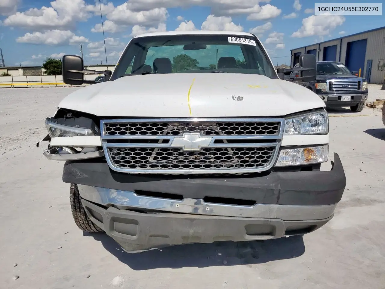 2005 Chevrolet Silverado C2500 Heavy Duty VIN: 1GCHC24U55E302770 Lot: 63054315