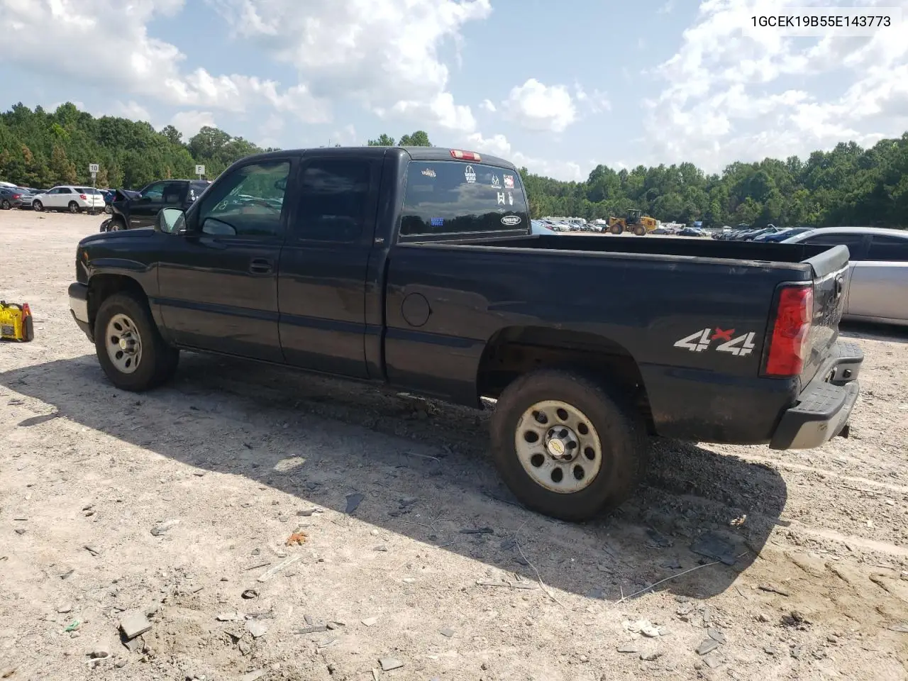 2005 Chevrolet Silverado K1500 VIN: 1GCEK19B55E143773 Lot: 65875135