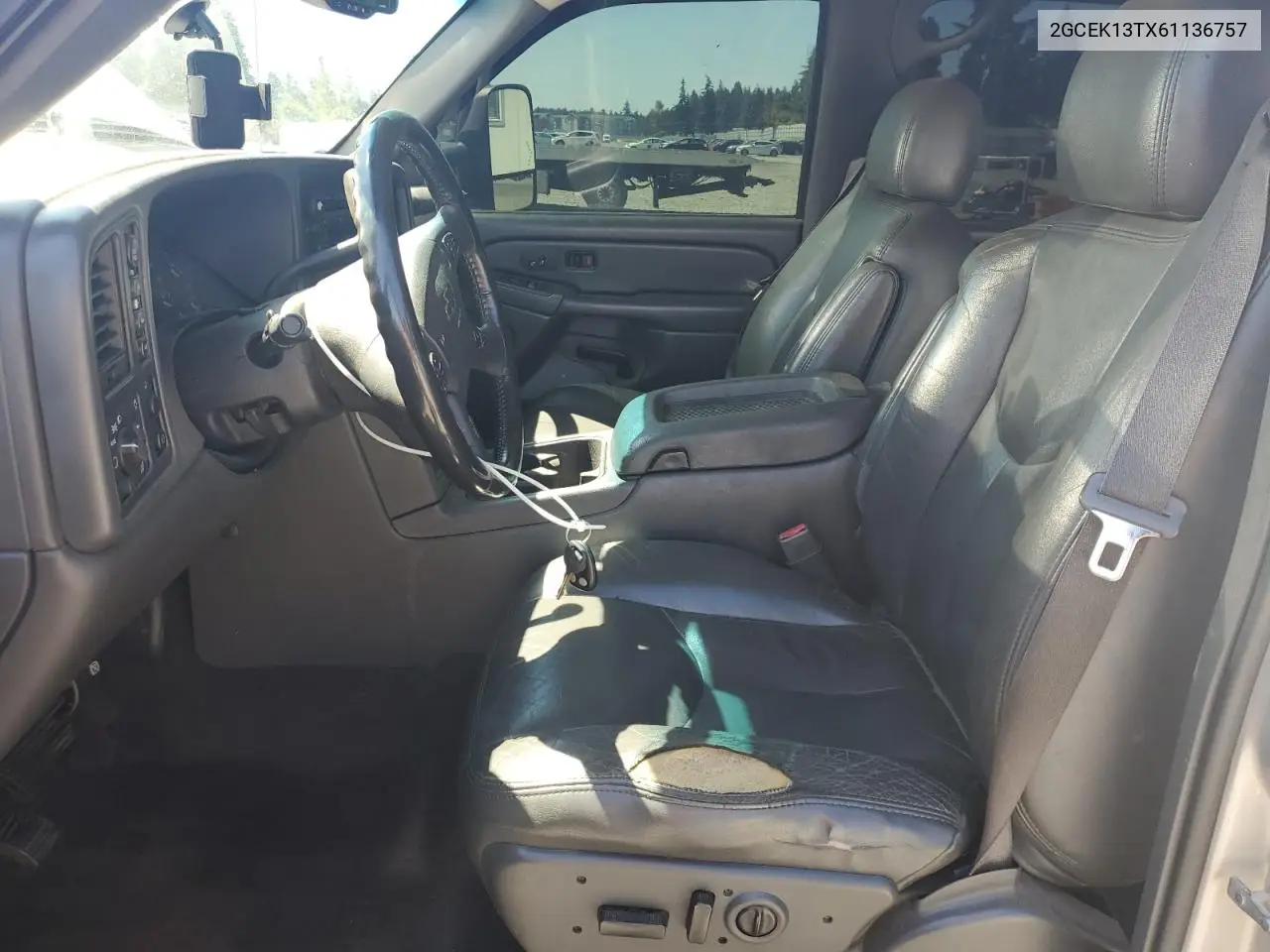 2006 Chevrolet Silverado K1500 VIN: 2GCEK13TX61136757 Lot: 62508595