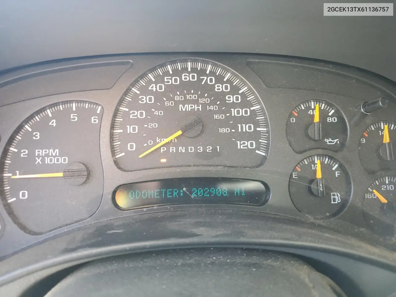2006 Chevrolet Silverado K1500 VIN: 2GCEK13TX61136757 Lot: 62508595