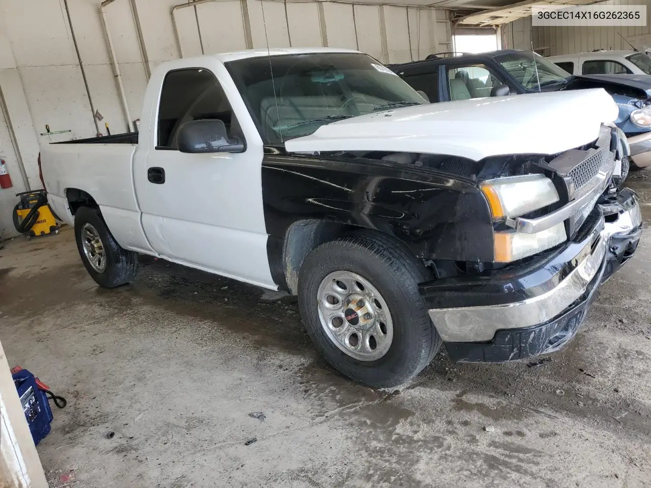 2006 Chevrolet Silverado C1500 VIN: 3GCEC14X16G262365 Lot: 65799845