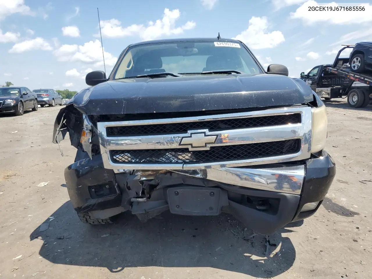 2007 Chevrolet Silverado K1500 VIN: 2GCEK19J671685556 Lot: 62690375