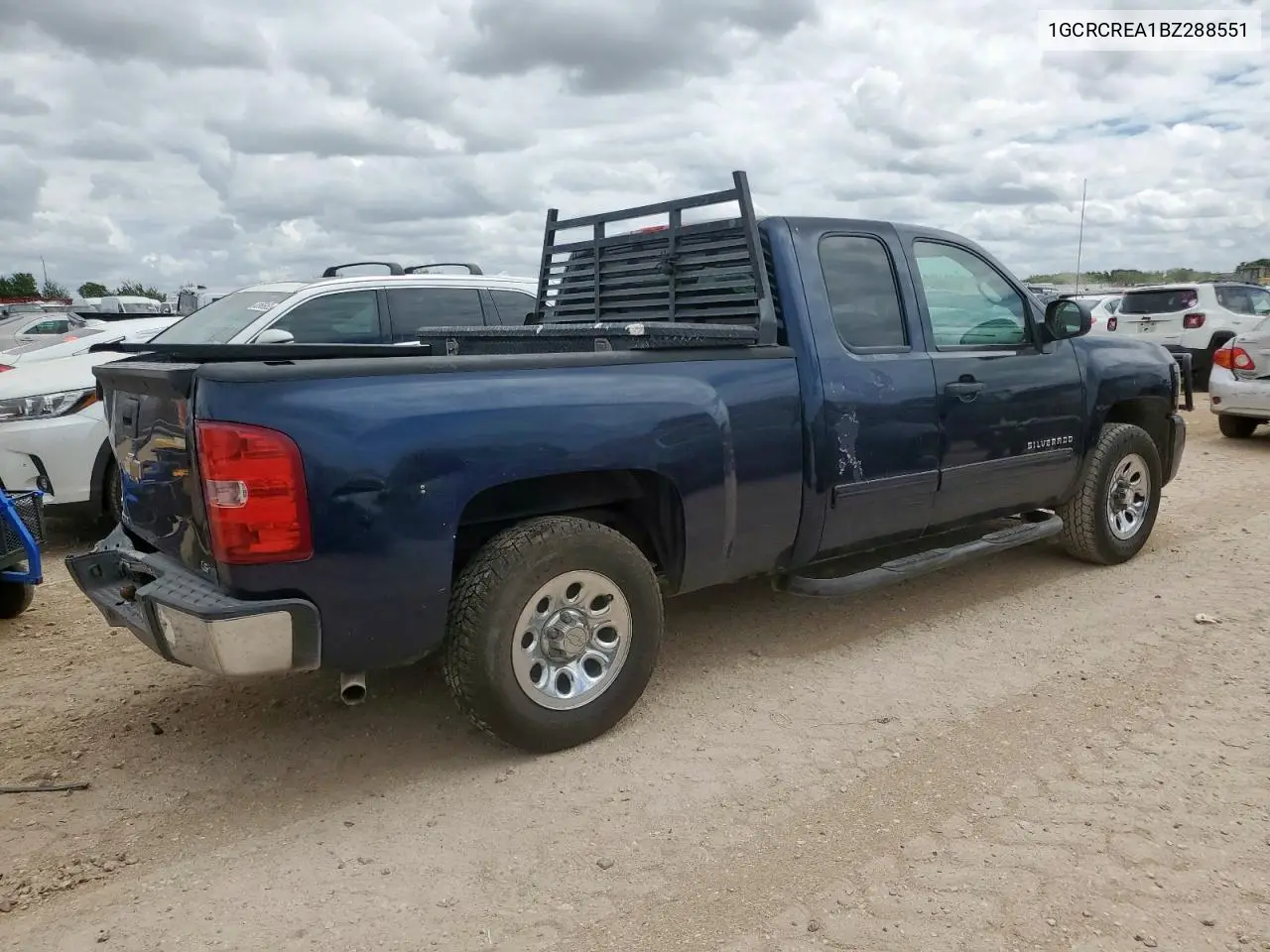 2011 Chevrolet Silverado C1500 Ls VIN: 1GCRCREA1BZ288551 Lot: 62510155