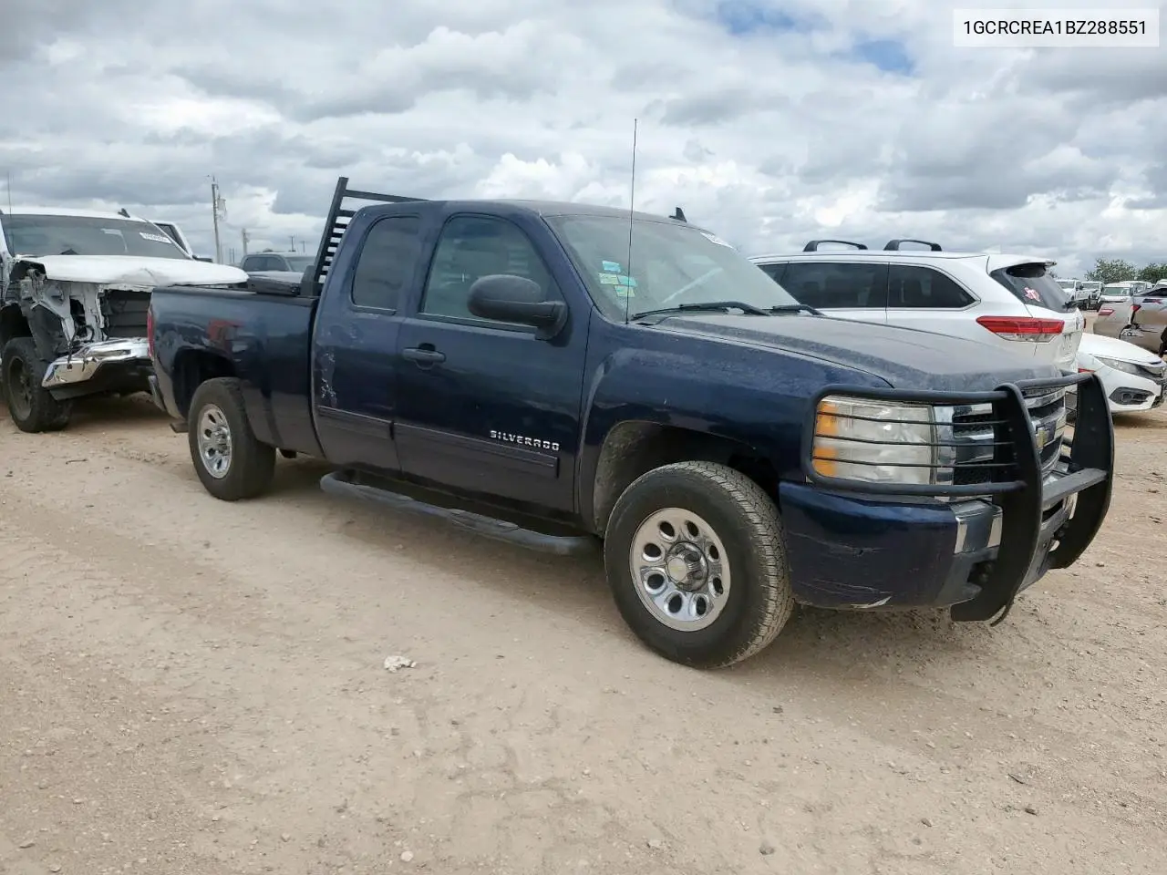 2011 Chevrolet Silverado C1500 Ls VIN: 1GCRCREA1BZ288551 Lot: 62510155
