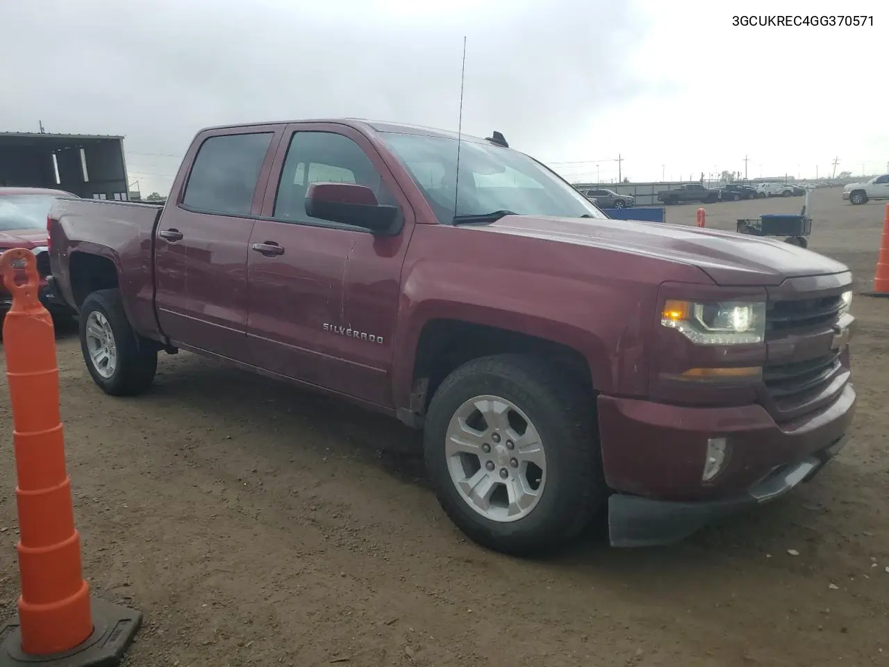 2016 Chevrolet Silverado K1500 Lt VIN: 3GCUKREC4GG370571 Lot: 56486865