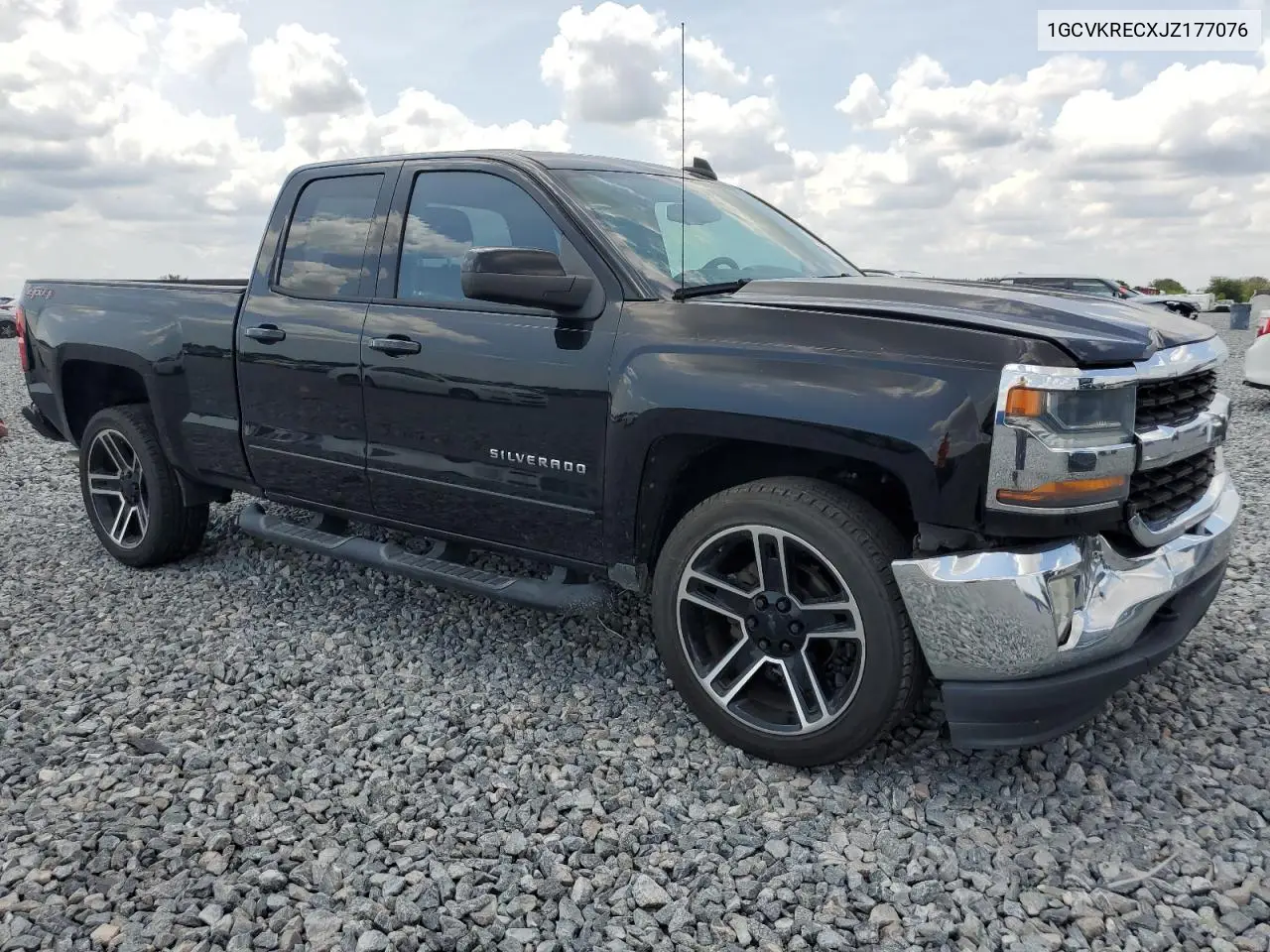 2018 Chevrolet Silverado K1500 Lt VIN: 1GCVKRECXJZ177076 Lot: 56327255