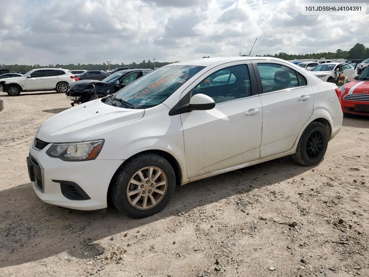 2018 Chevrolet Sonic Lt VIN: 1G1JD5SH6J4104391 Lot: 64130005