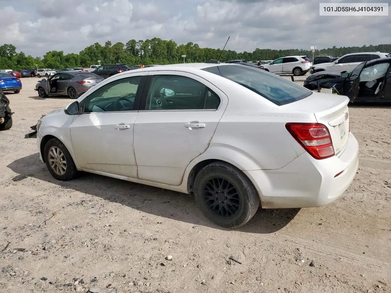 2018 Chevrolet Sonic Lt VIN: 1G1JD5SH6J4104391 Lot: 64130005