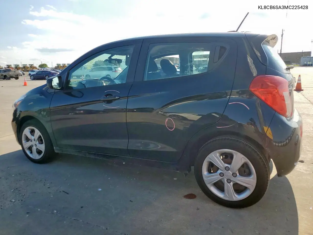 2021 Chevrolet Spark Ls VIN: KL8CB6SA3MC225428 Lot: 56584875