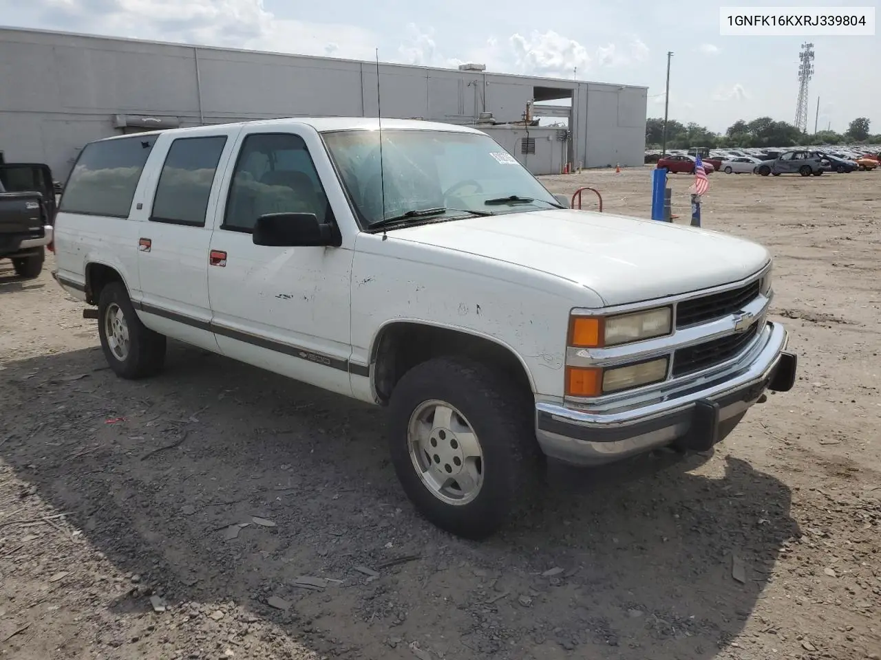 1994 Chevrolet Suburban K1500 VIN: 1GNFK16KXRJ339804 Lot: 61027835