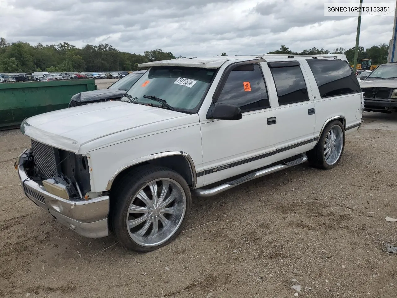 1996 Chevrolet Suburban C1500 VIN: 3GNEC16R2TG153351 Lot: 73415614