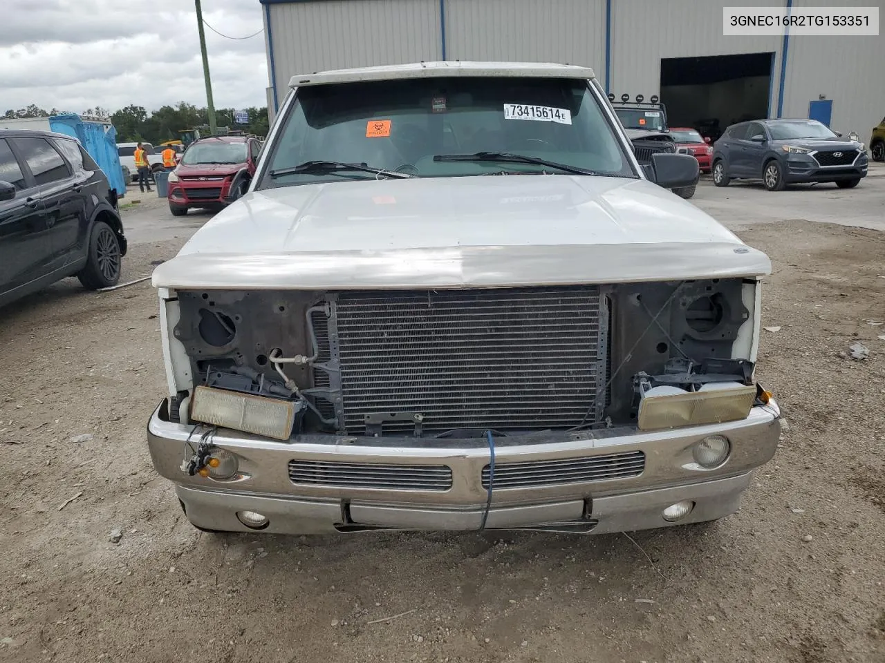 1996 Chevrolet Suburban C1500 VIN: 3GNEC16R2TG153351 Lot: 73415614