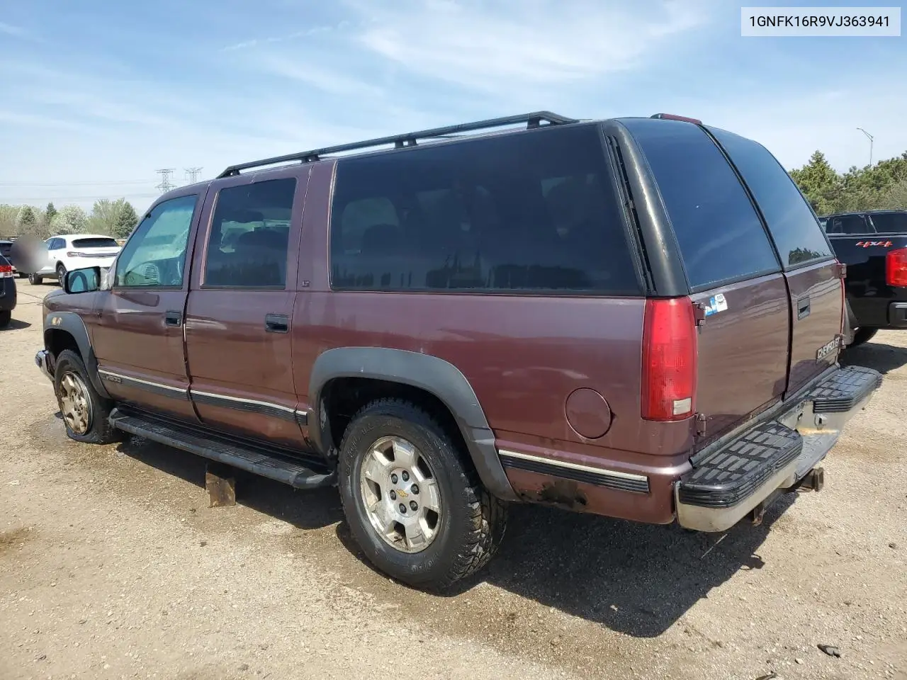 1997 Chevrolet Suburban K1500 VIN: 1GNFK16R9VJ363941 Lot: 54261245
