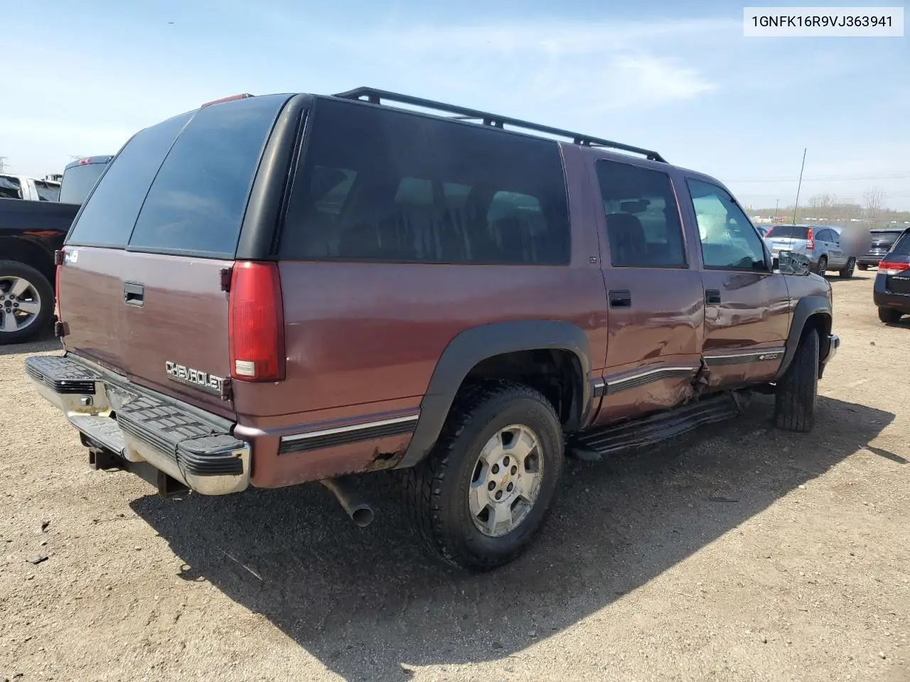 1997 Chevrolet Suburban K1500 VIN: 1GNFK16R9VJ363941 Lot: 54261245