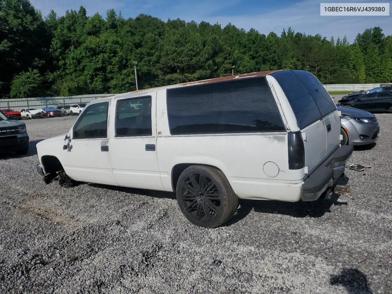 1997 Chevrolet Suburban C1500 VIN: 1GBEC16R6VJ439380 Lot: 60043905