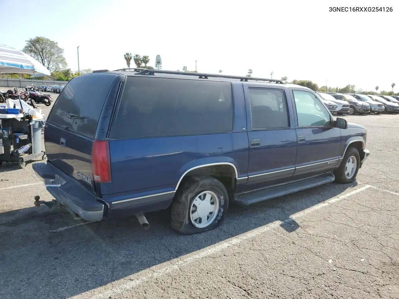 1999 Chevrolet Suburban C1500 VIN: 3GNEC16RXXG254126 Lot: 52051405