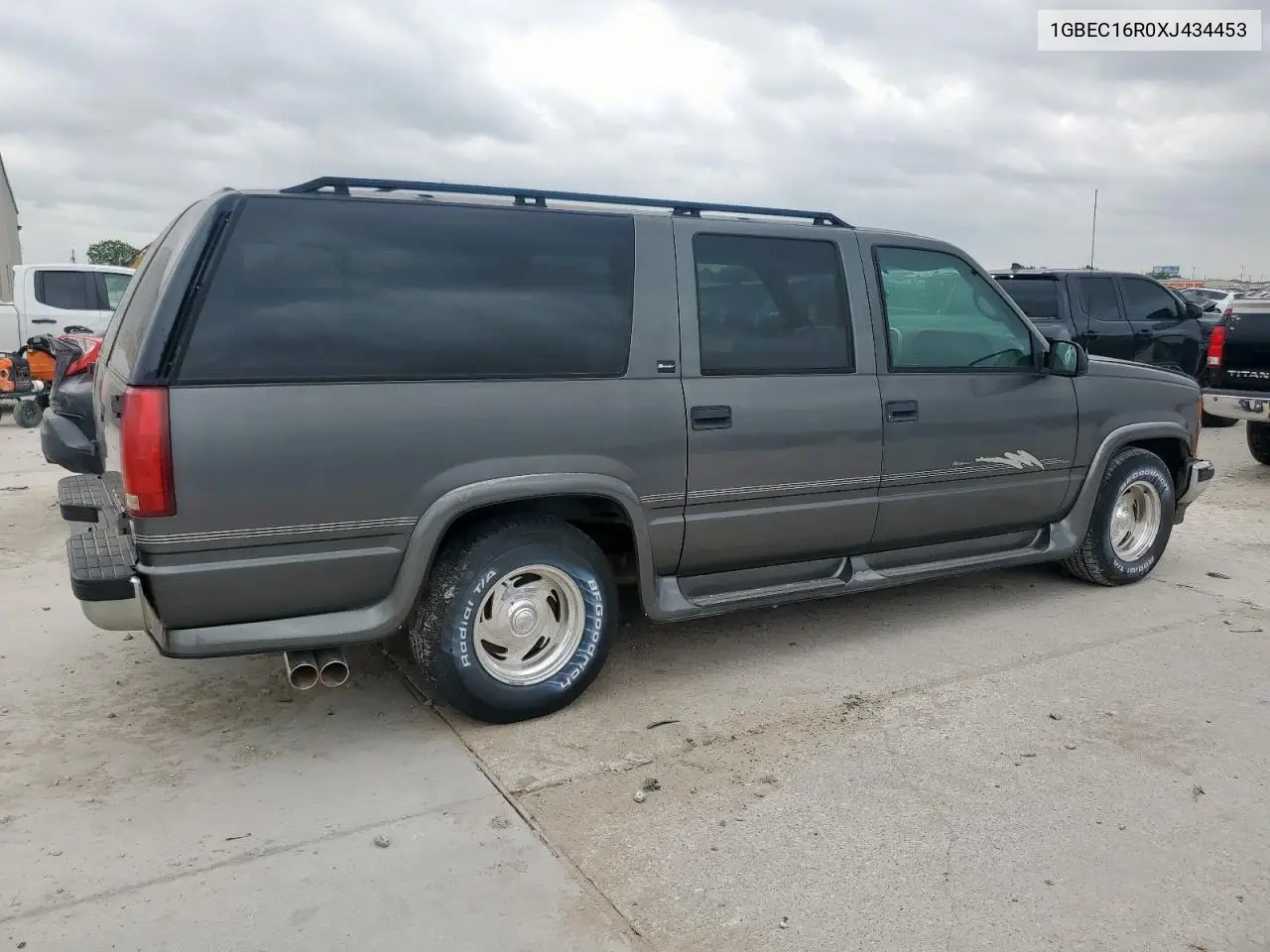 1999 Chevrolet Suburban C1500 VIN: 1GBEC16R0XJ434453 Lot: 54711725