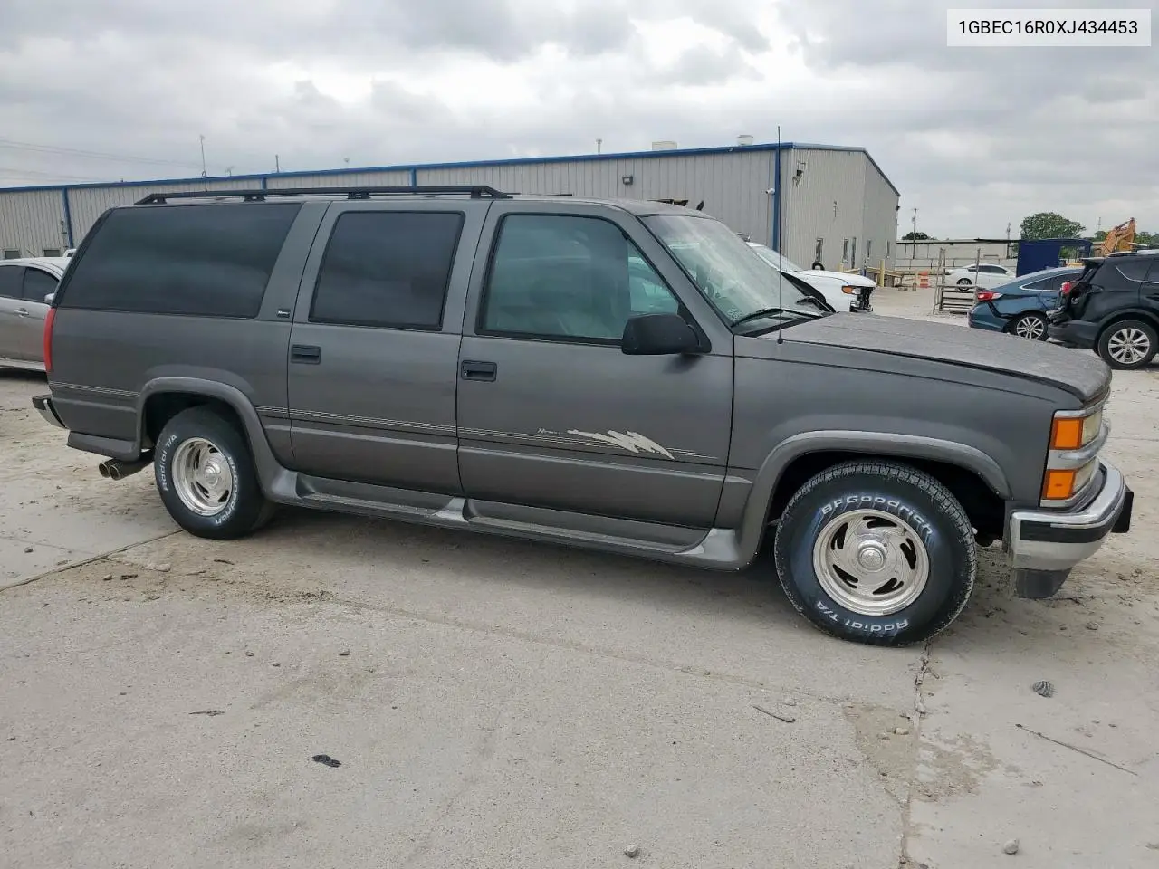 1999 Chevrolet Suburban C1500 VIN: 1GBEC16R0XJ434453 Lot: 54711725