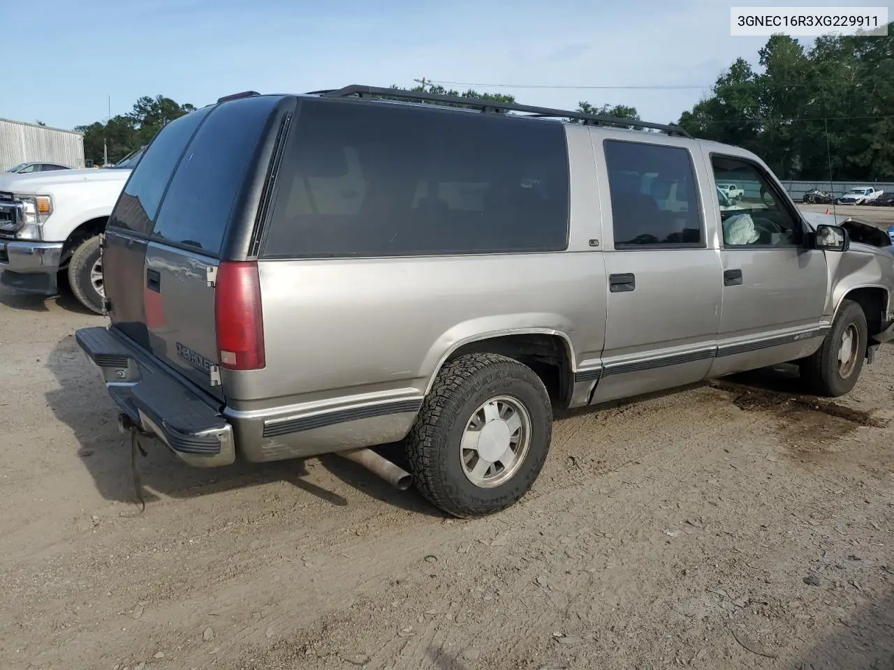 1999 Chevrolet Suburban C1500 VIN: 3GNEC16R3XG229911 Lot: 55305415
