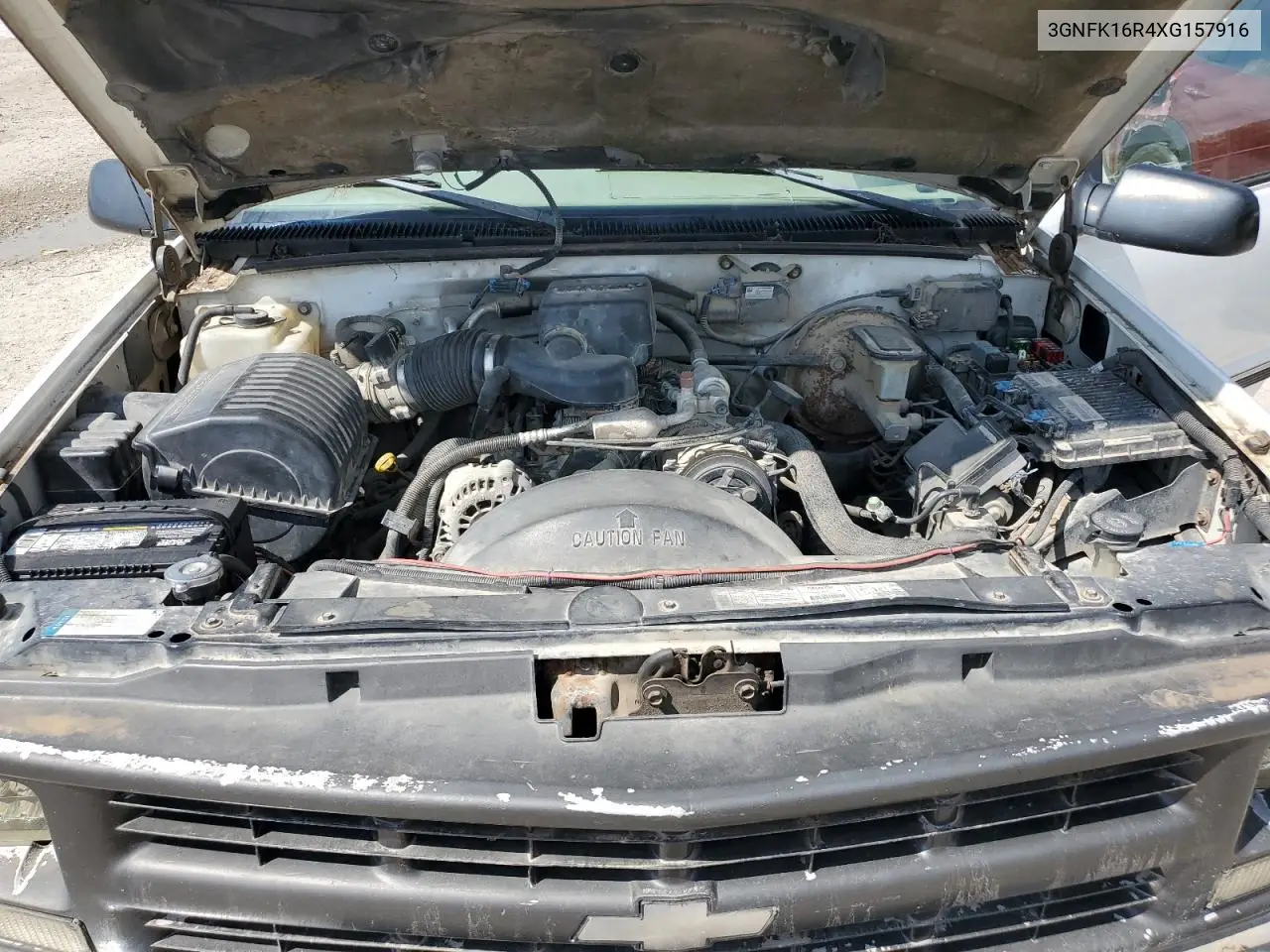 1999 Chevrolet Suburban K1500 VIN: 3GNFK16R4XG157916 Lot: 56117335