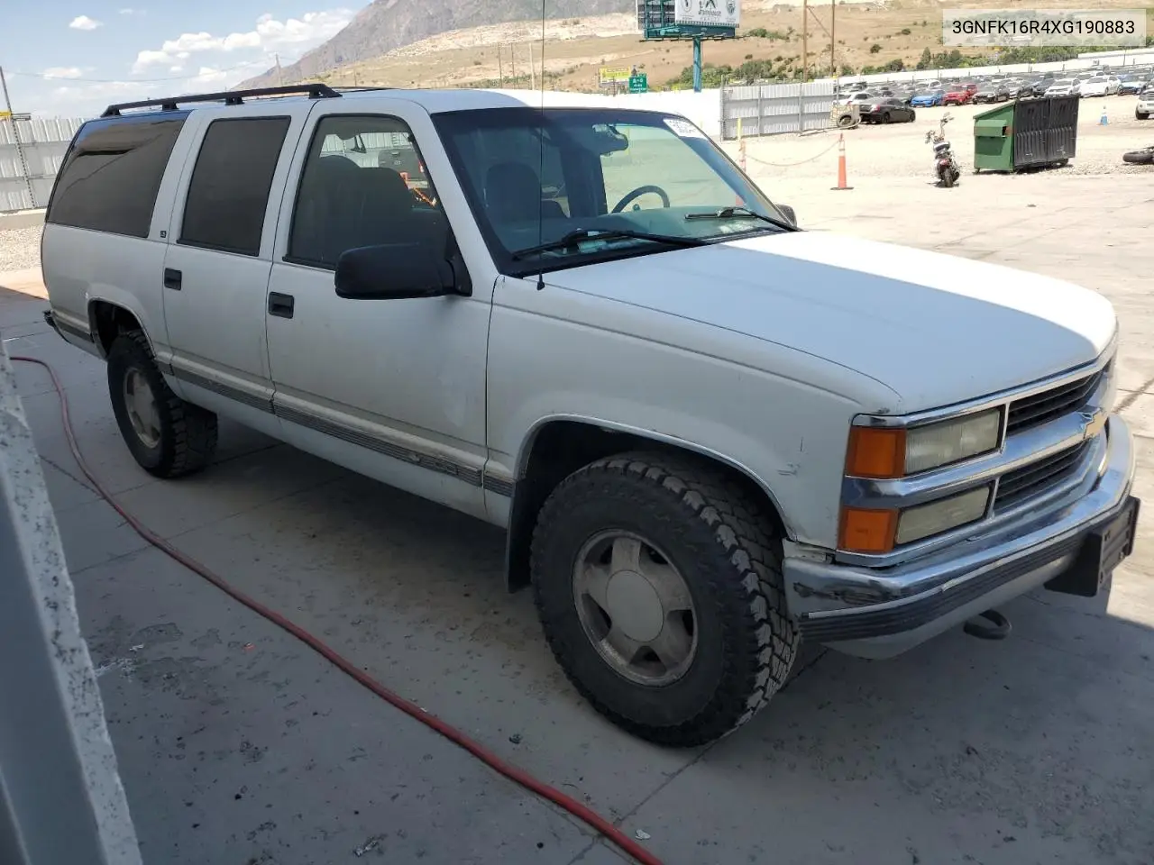 1999 Chevrolet Suburban K1500 VIN: 3GNFK16R4XG190883 Lot: 58324415