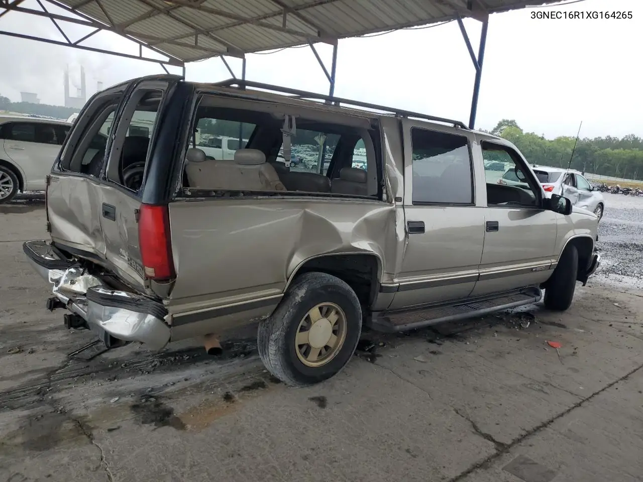 1999 Chevrolet Suburban C1500 VIN: 3GNEC16R1XG164265 Lot: 58345065