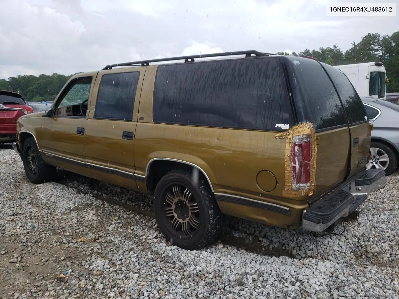 1999 Chevrolet Suburban C1500 VIN: 1GNEC16R4XJ483612 Lot: 61125605
