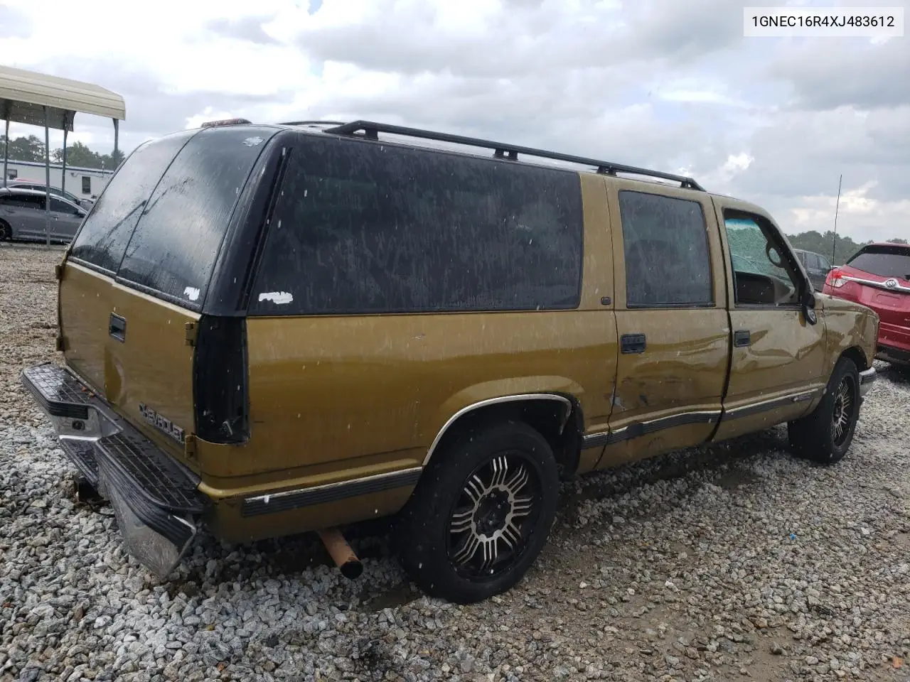 1999 Chevrolet Suburban C1500 VIN: 1GNEC16R4XJ483612 Lot: 61125605
