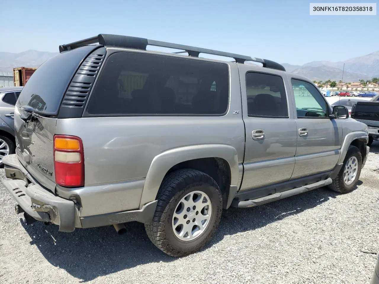 2002 Chevrolet Suburban K1500 VIN: 3GNFK16T82G358318 Lot: 61071145