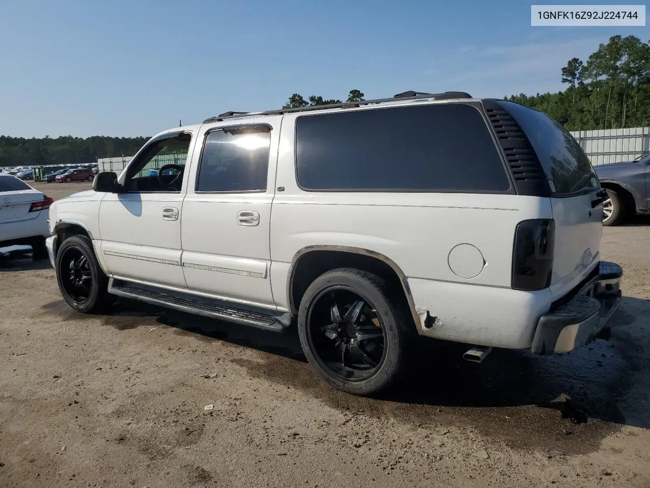 2002 Chevrolet Suburban K1500 VIN: 1GNFK16Z92J224744 Lot: 62101515