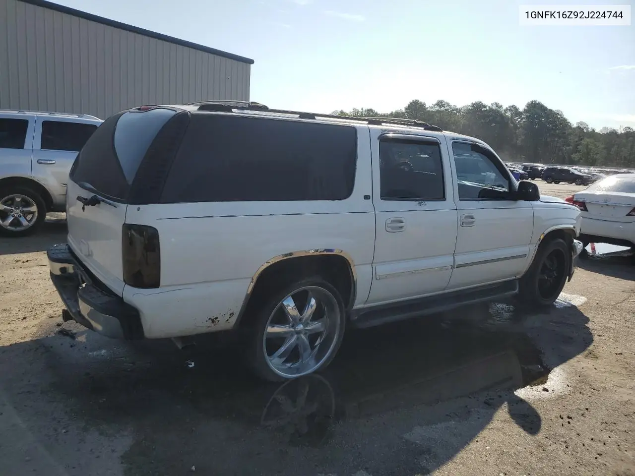 2002 Chevrolet Suburban K1500 VIN: 1GNFK16Z92J224744 Lot: 62101515