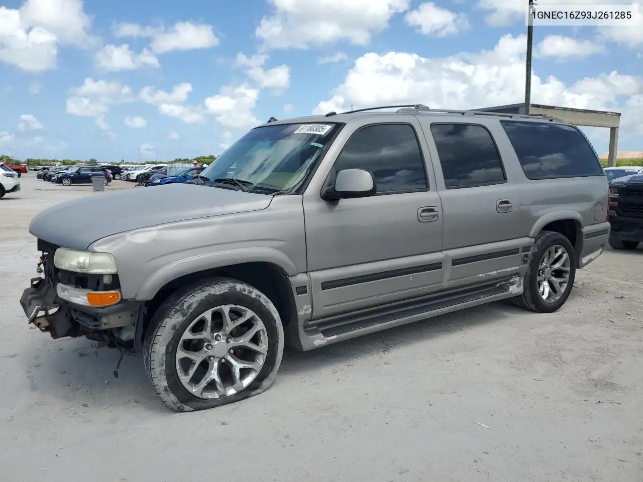 2003 Chevrolet Suburban C1500 VIN: 1GNEC16Z93J261285 Lot: 61180305