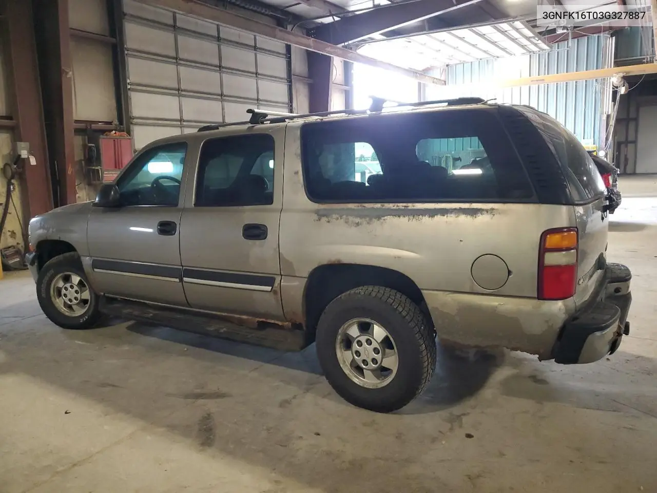 2003 Chevrolet Suburban K1500 VIN: 3GNFK16T03G327887 Lot: 61467165