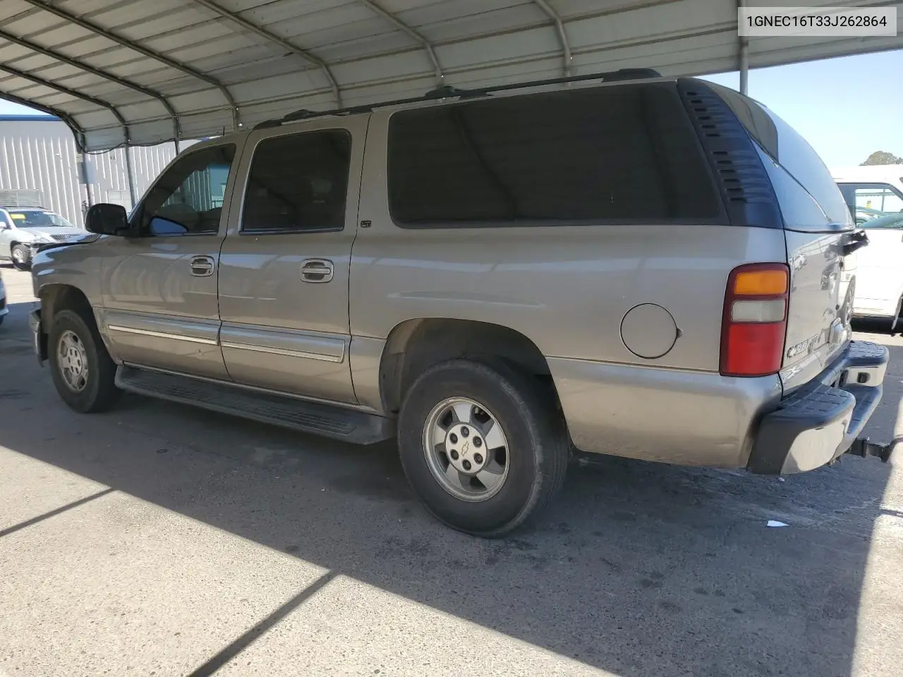 2003 Chevrolet Suburban C1500 VIN: 1GNEC16T33J262864 Lot: 61648255