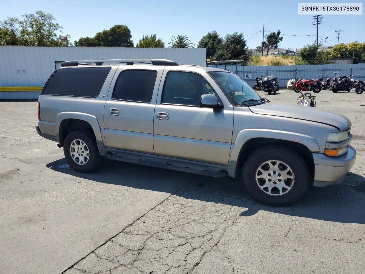 2003 Chevrolet Suburban K1500 VIN: 3GNFK16TX3G178890 Lot: 62189535