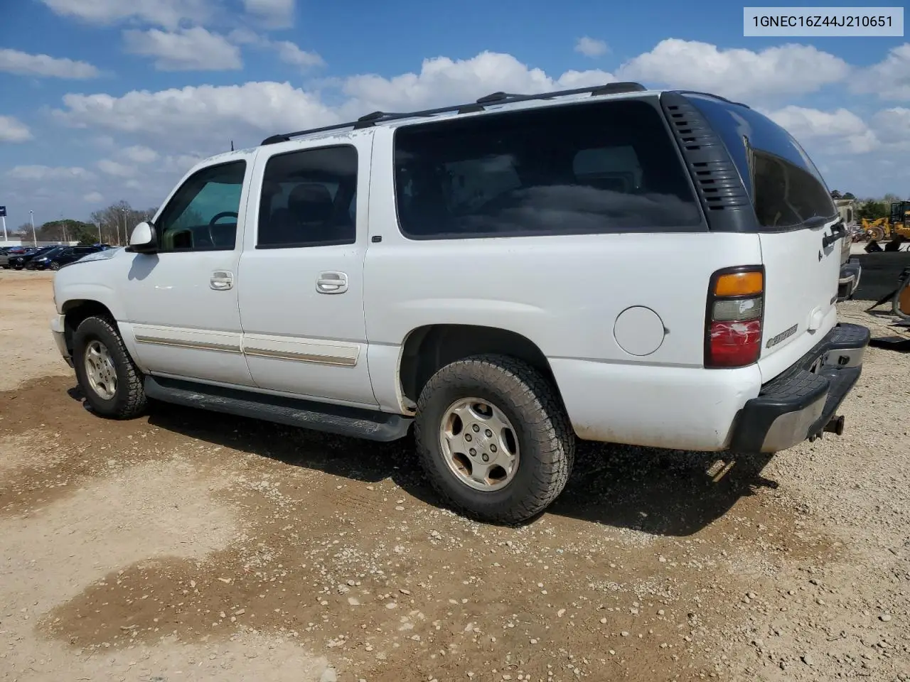 2004 Chevrolet Suburban C1500 VIN: 1GNEC16Z44J210651 Lot: 48733965