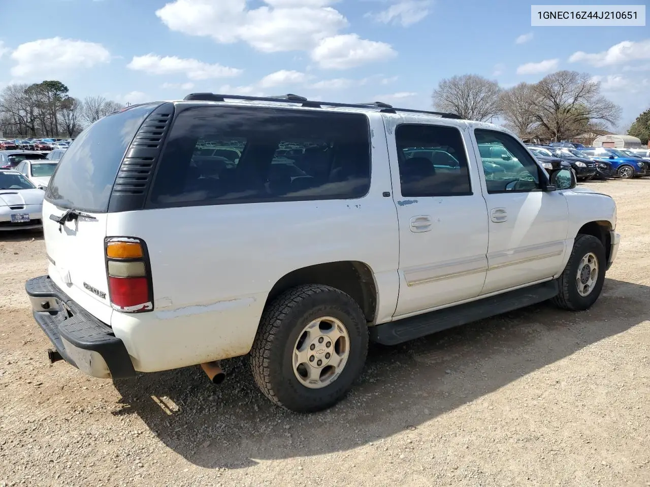 2004 Chevrolet Suburban C1500 VIN: 1GNEC16Z44J210651 Lot: 48733965