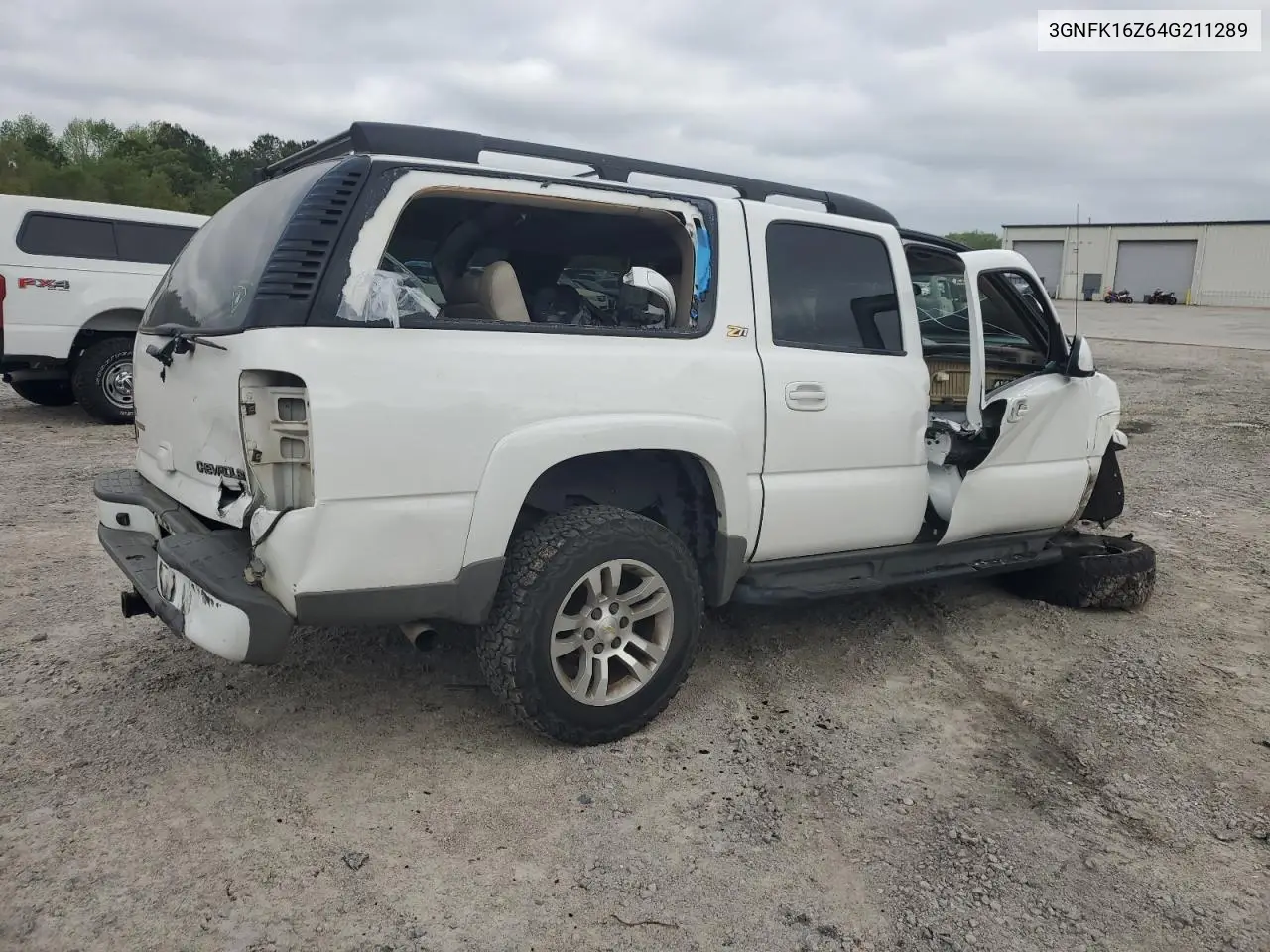 2004 Chevrolet Suburban K1500 VIN: 3GNFK16Z64G211289 Lot: 51853965