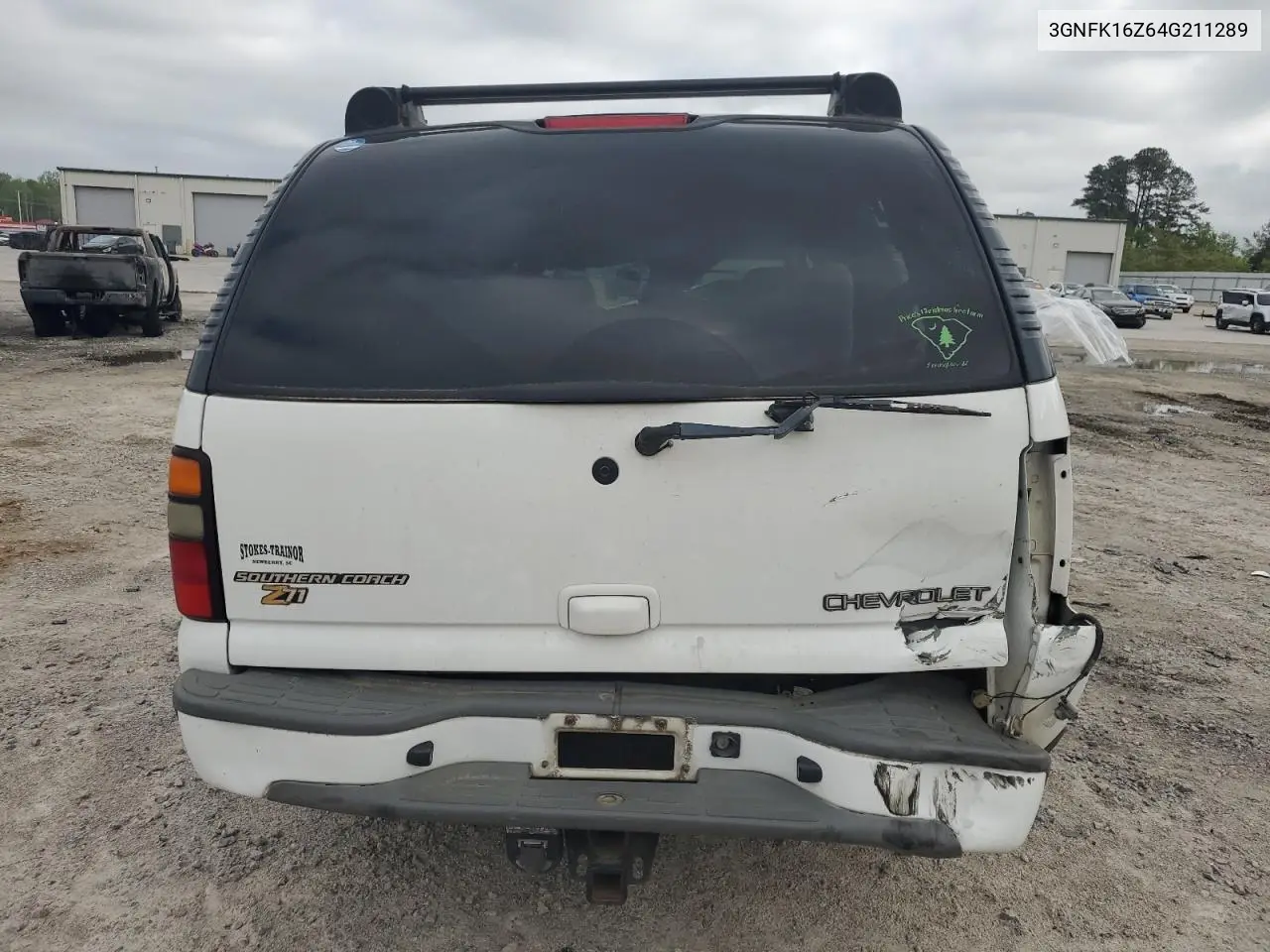 2004 Chevrolet Suburban K1500 VIN: 3GNFK16Z64G211289 Lot: 51853965
