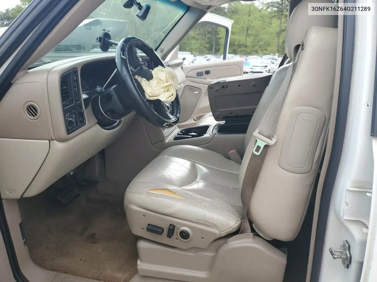2004 Chevrolet Suburban K1500 VIN: 3GNFK16Z64G211289 Lot: 51853965