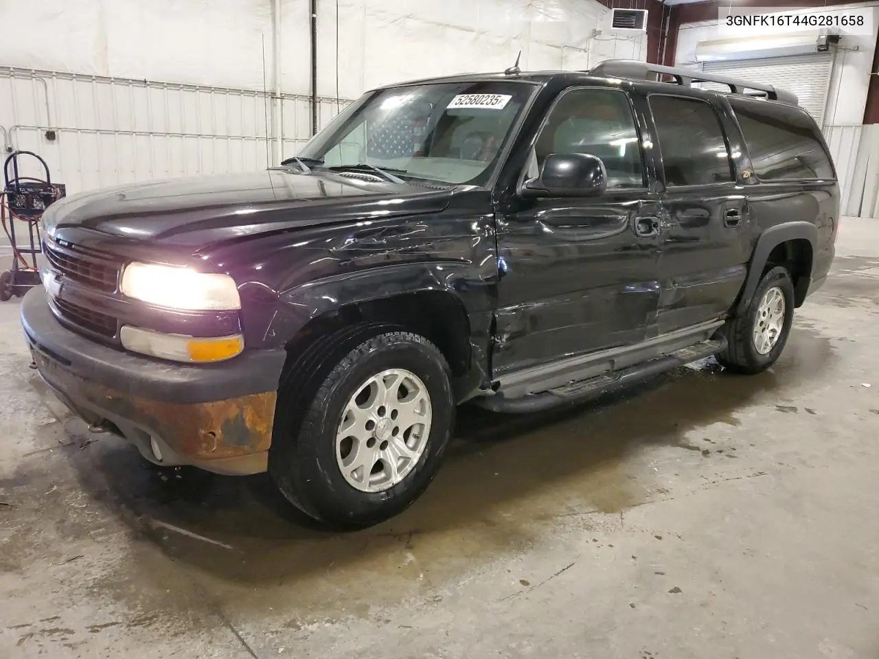 2004 Chevrolet Suburban K1500 VIN: 3GNFK16T44G281658 Lot: 52580235