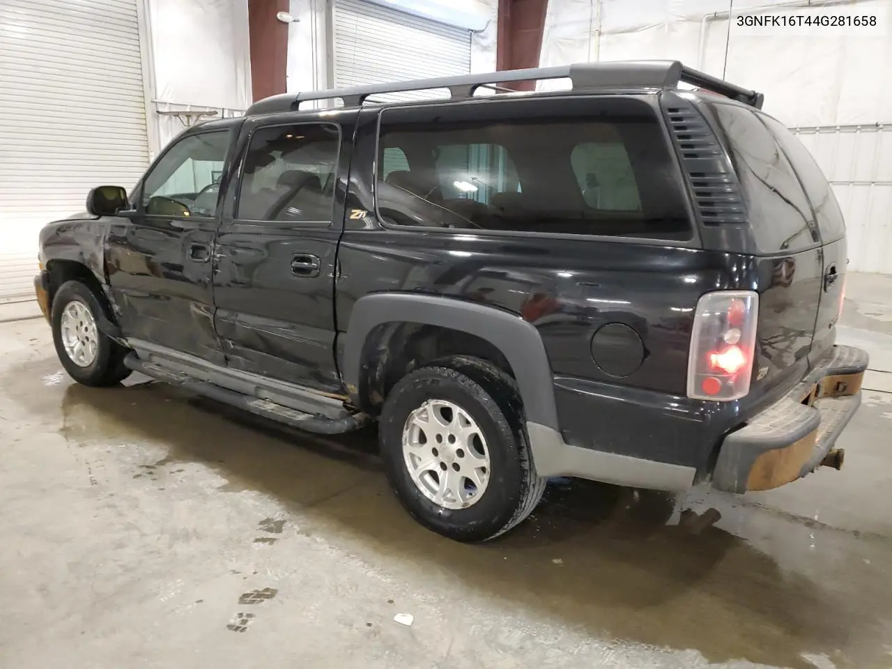2004 Chevrolet Suburban K1500 VIN: 3GNFK16T44G281658 Lot: 52580235