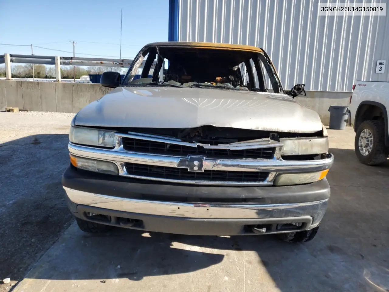 2004 Chevrolet Suburban K2500 VIN: 3GNGK26U14G150819 Lot: 53141925