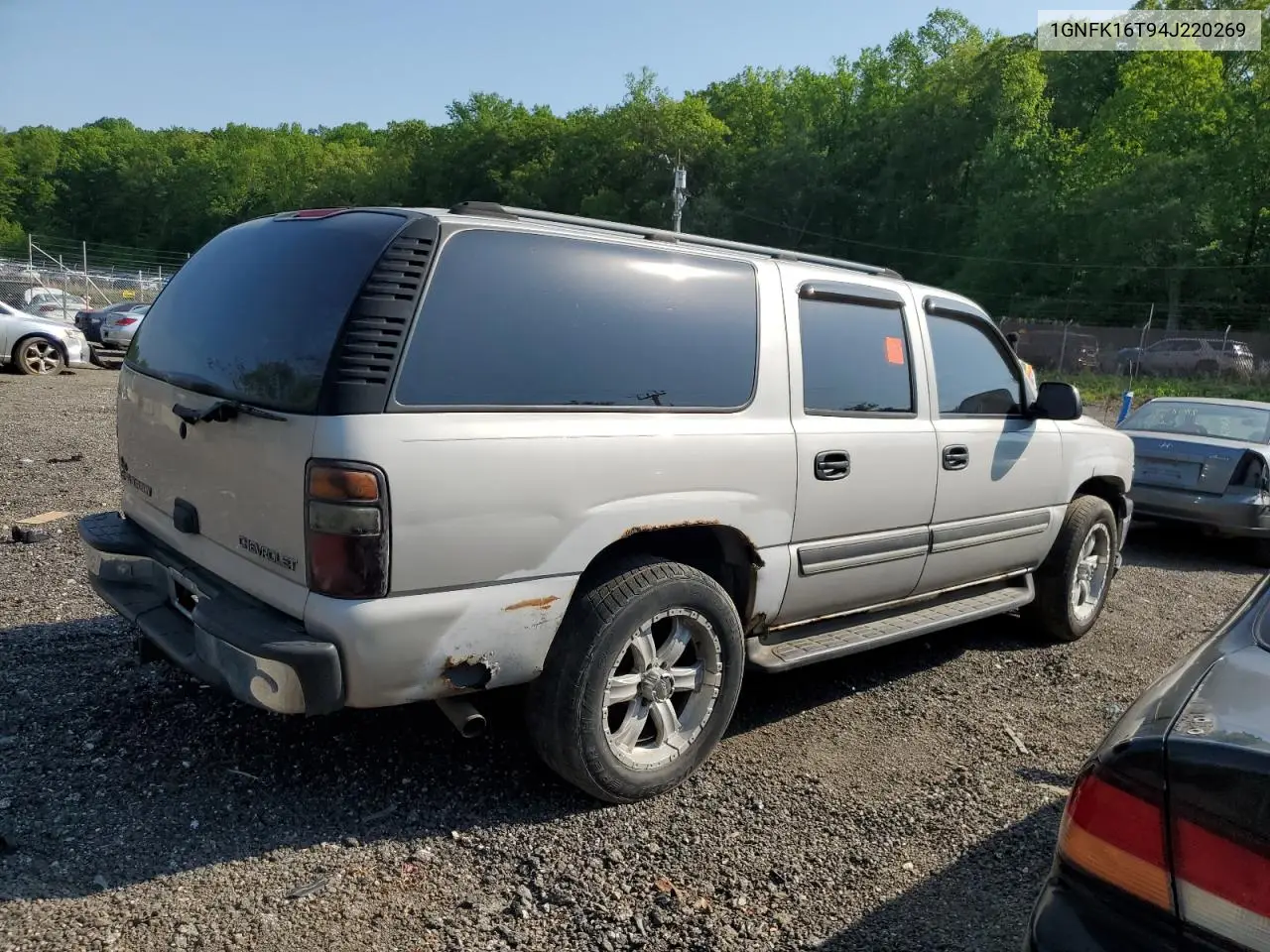 2004 Chevrolet Suburban K1500 VIN: 1GNFK16T94J220269 Lot: 55427185