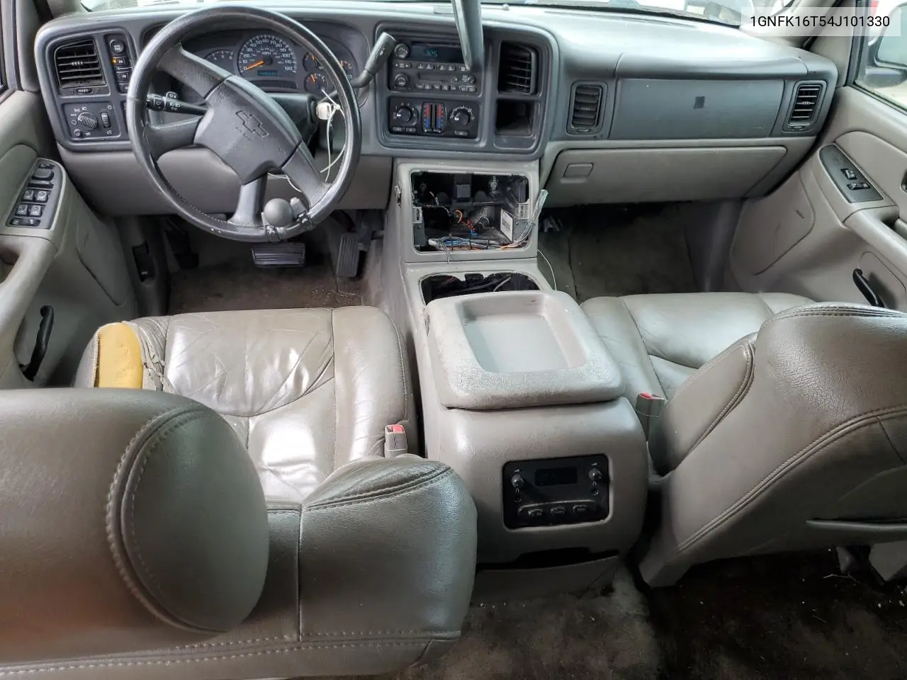 2004 Chevrolet Suburban K1500 VIN: 1GNFK16T54J101330 Lot: 55530315