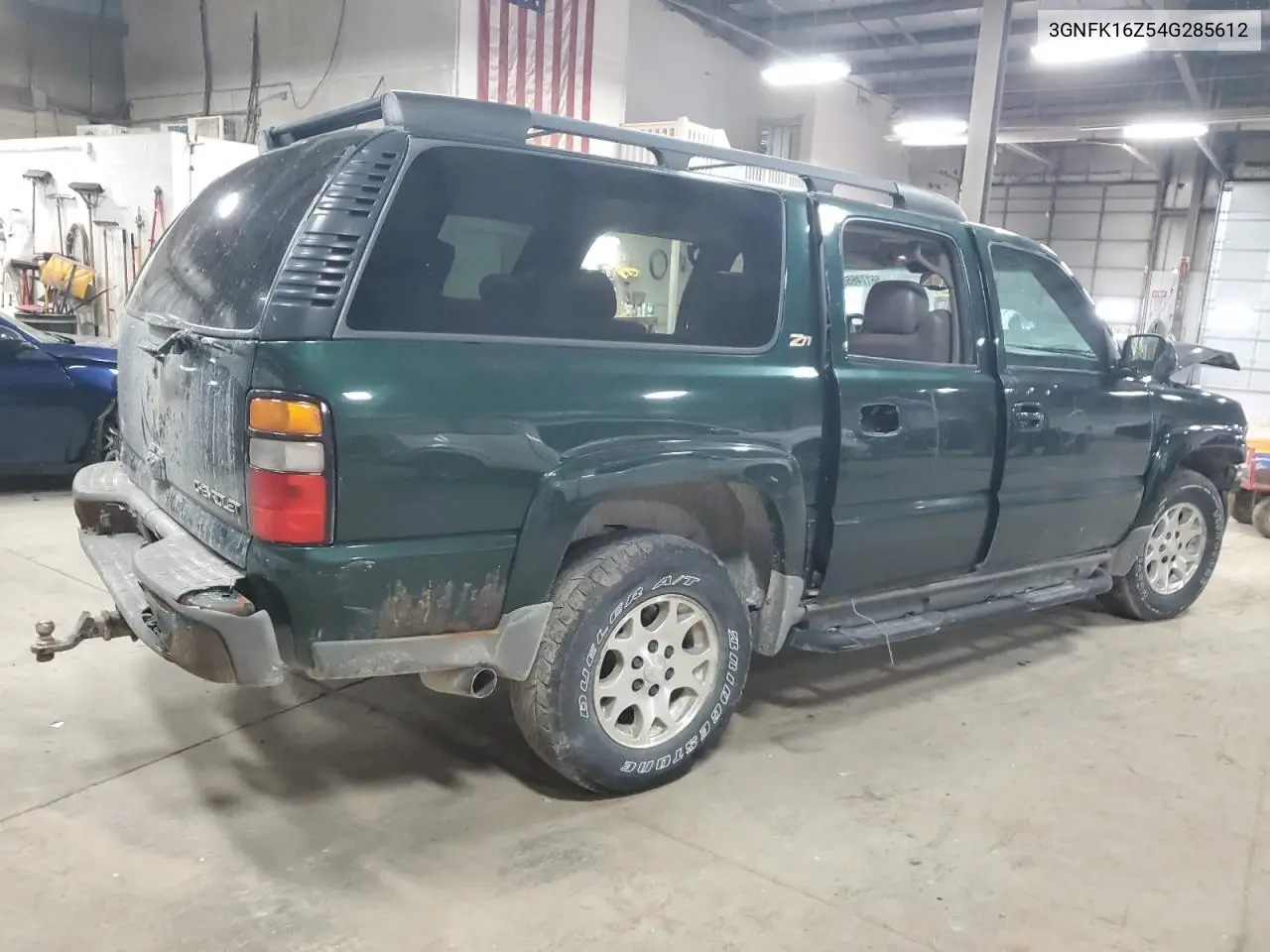 2004 Chevrolet Suburban K1500 VIN: 3GNFK16Z54G285612 Lot: 56174655