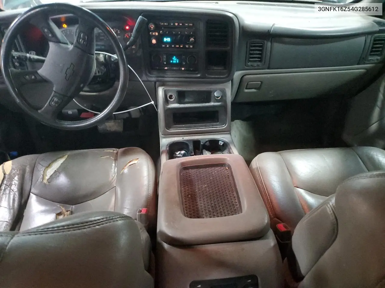 2004 Chevrolet Suburban K1500 VIN: 3GNFK16Z54G285612 Lot: 56174655