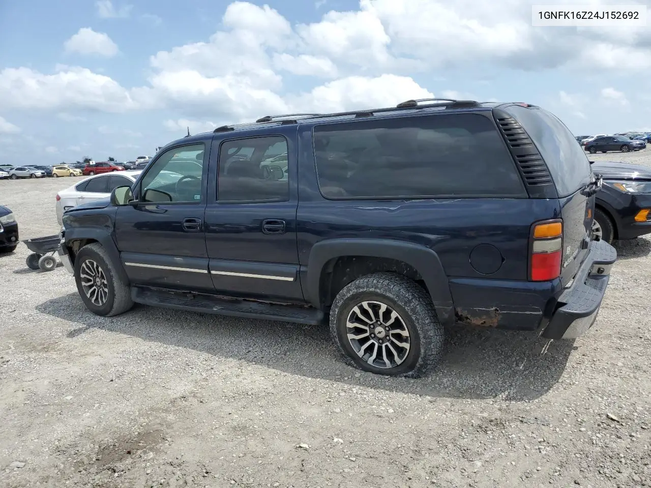 2004 Chevrolet Suburban K1500 VIN: 1GNFK16Z24J152692 Lot: 61470705