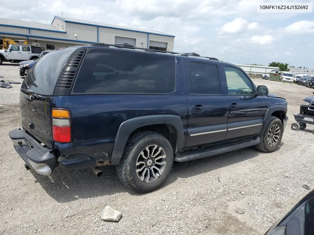 2004 Chevrolet Suburban K1500 VIN: 1GNFK16Z24J152692 Lot: 61470705